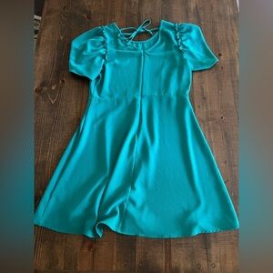 Bobeau Green Midi Dress